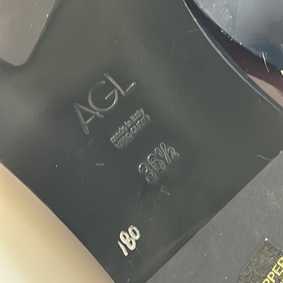 AGL Lola Spike Size 36.5 EU Patent Purple Plum Leather Loafers New Without Box - Picture 9 of 15